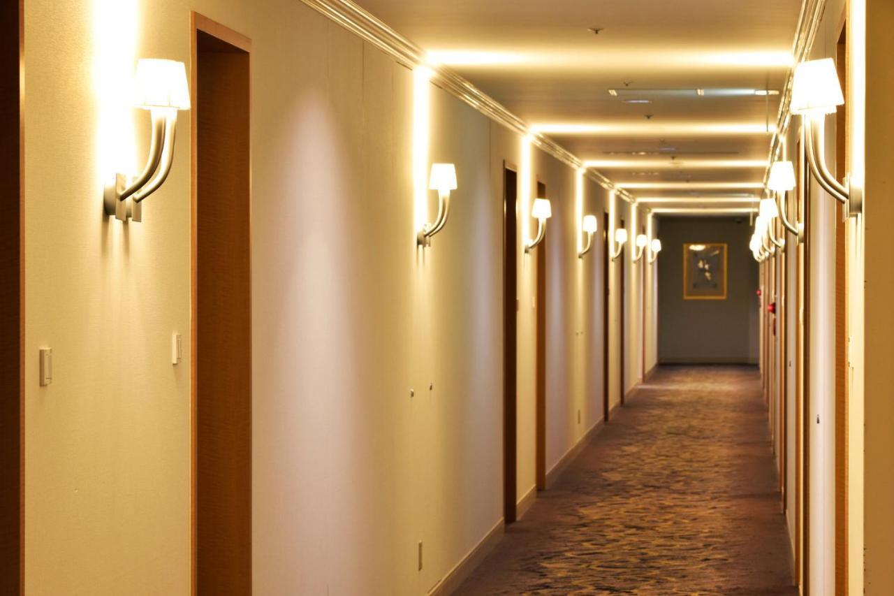 Okura 4*