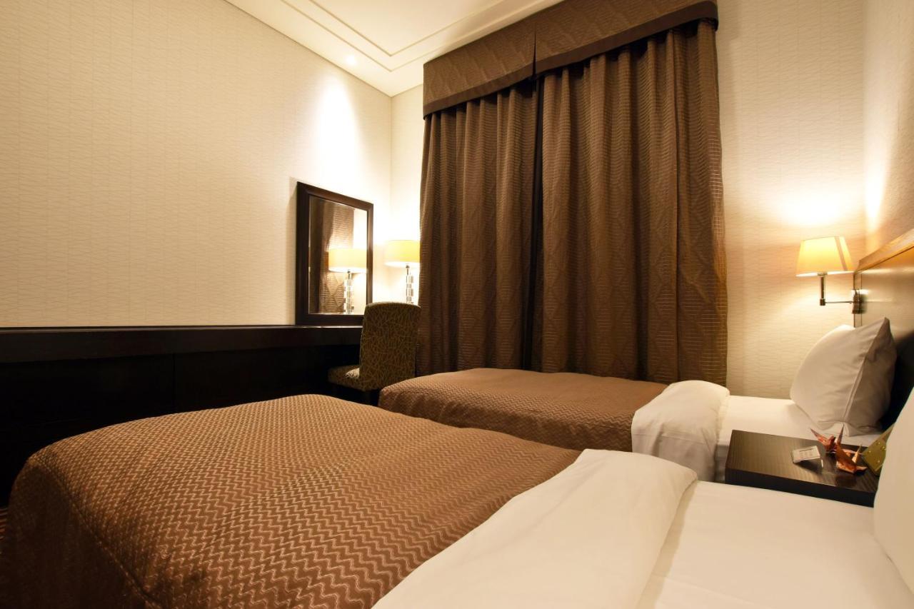 Okura โรงแรม ชิบะ